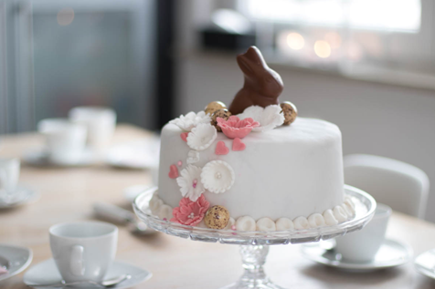 A delicious cake for Easter brunch